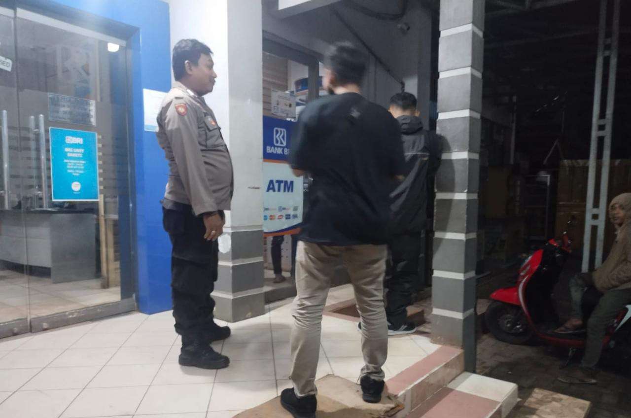 Polsek Saketi Laksanakan Patroli Malam 
