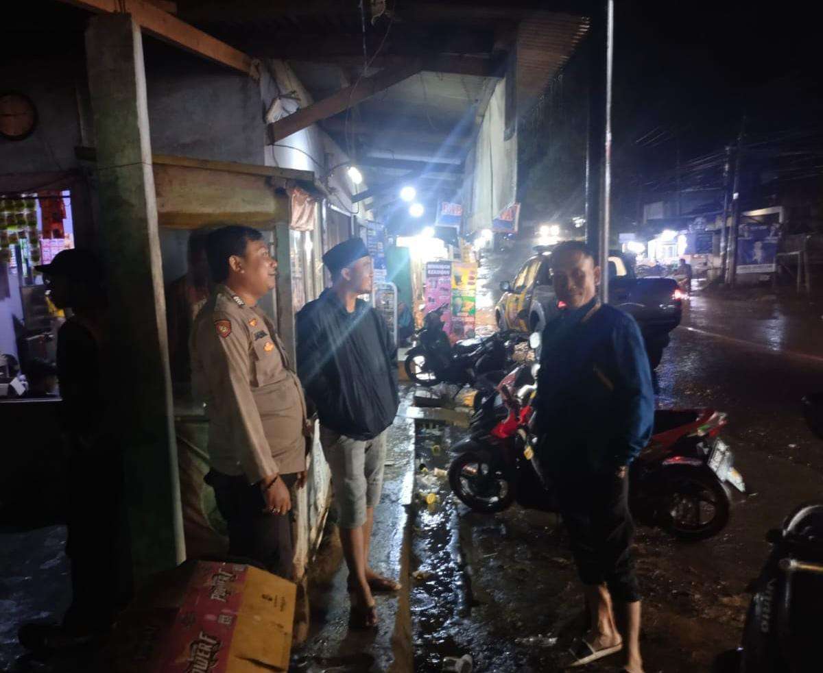 Polsek Saketi Sambangi Warga Untuk Cegah Gangguan Kamtibmas di Malam Hari