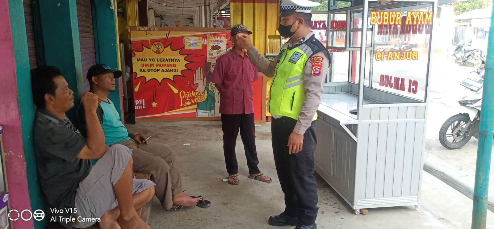 Demi Keselamatan, Polsek Menes Berikan Penyuluhan Lalulintas Kepada Ojeg