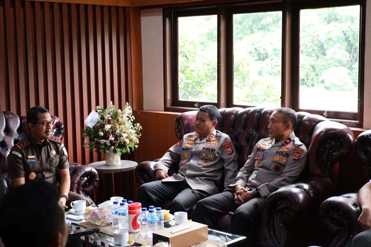 Jalin Silaturahmi, Kapolda Banten Kunjungan Kerja ke Kejaksaan Tinggi Banten