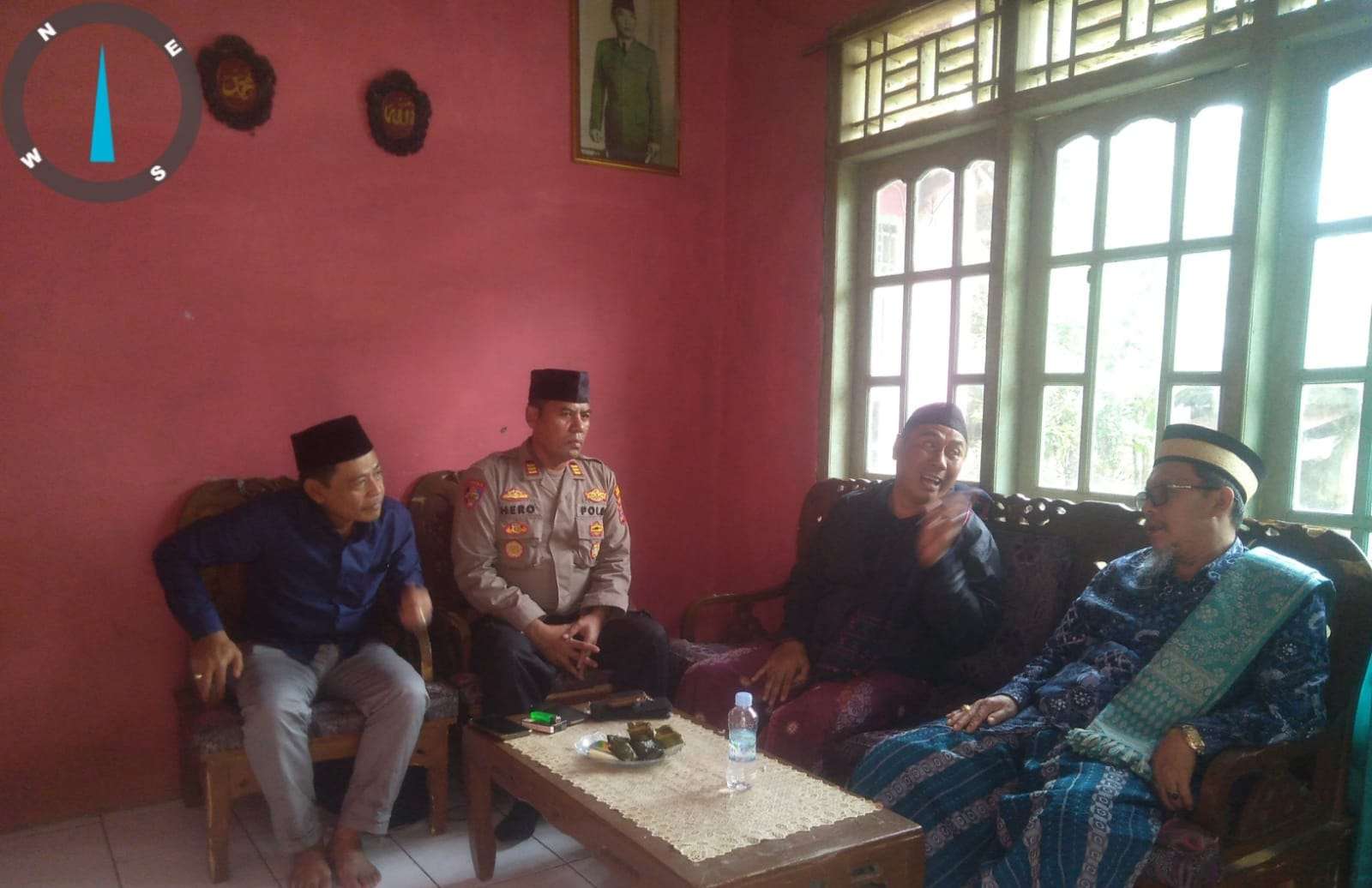 Menjalin Kemitraan, Polsek Menes Sambangi Tokoh Agama