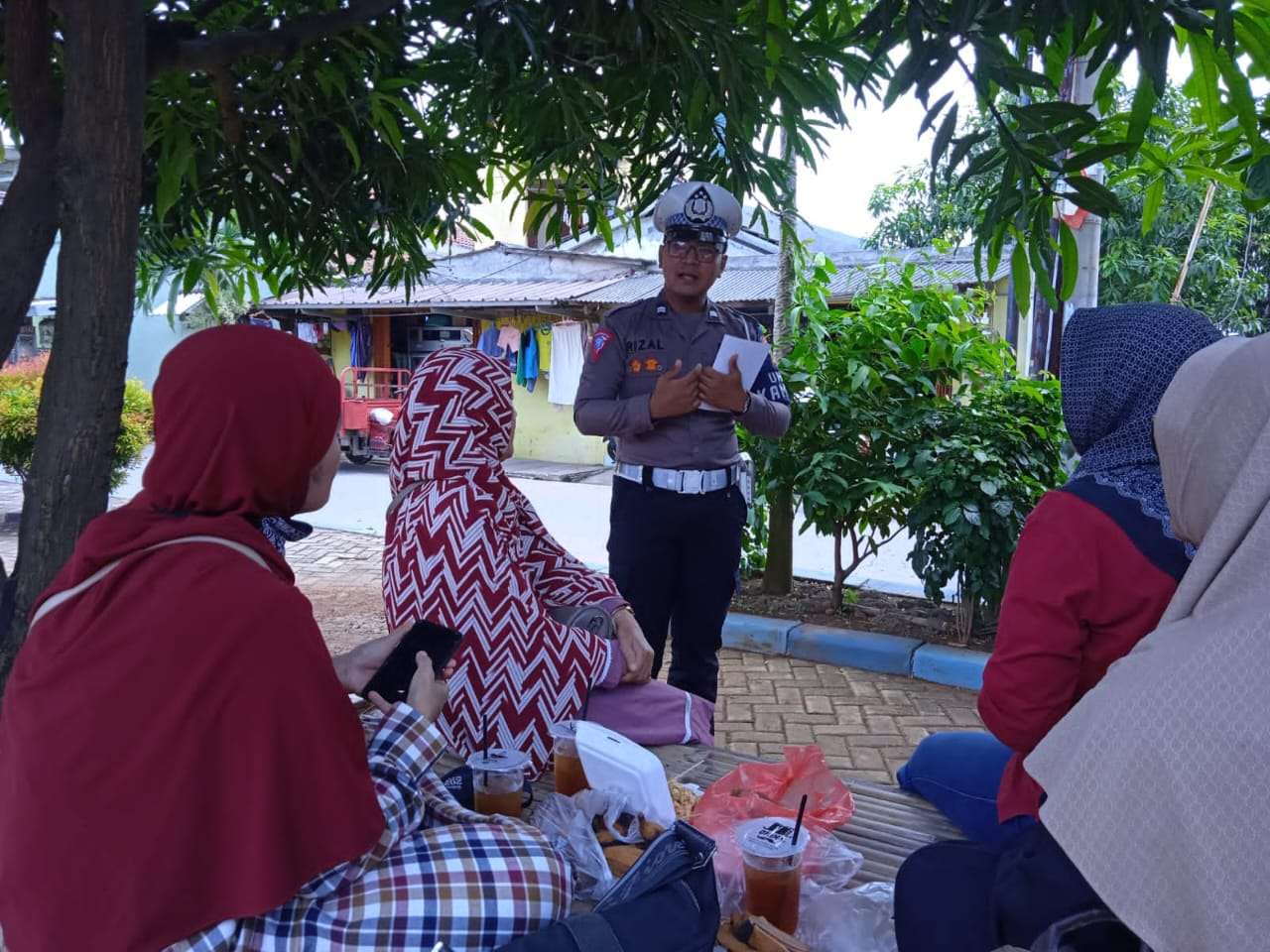 Kegiatan Satlantas Polres Karawang di Kelurahan Karawang Wetan