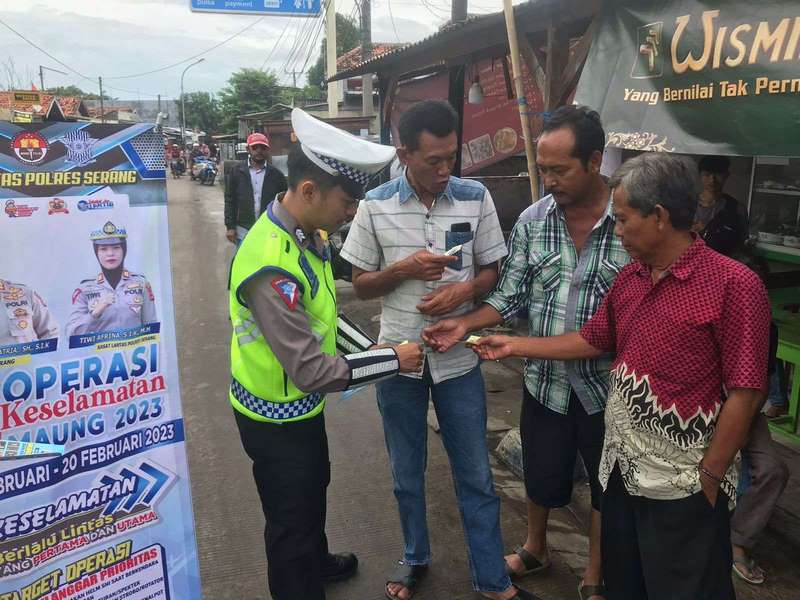 Polres Serang Laksanakan Operasi Keselamatan Maung Tahun 2023 hari ke 10 di Kecamatan Cikande Kabupaten Serang