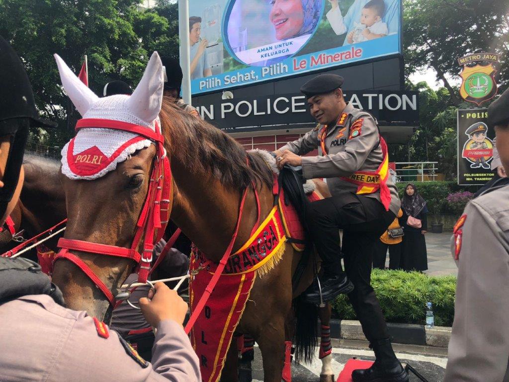 Car Free Day, Ditsamapta Polda Metro Jaya Patroli Bersepeda di Bunderan HI