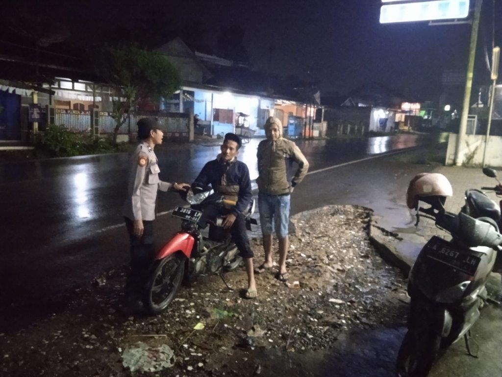 Anggota Polsek Pagelaran Rutin Lakukan Patroli di Jam Rawan