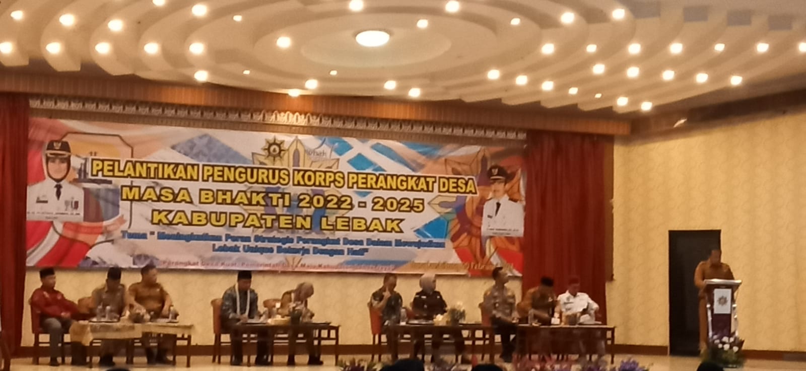 Lantik Perangkat Desa Sekabupaten Lebak di Latansa Mashiro Rangkasbitug