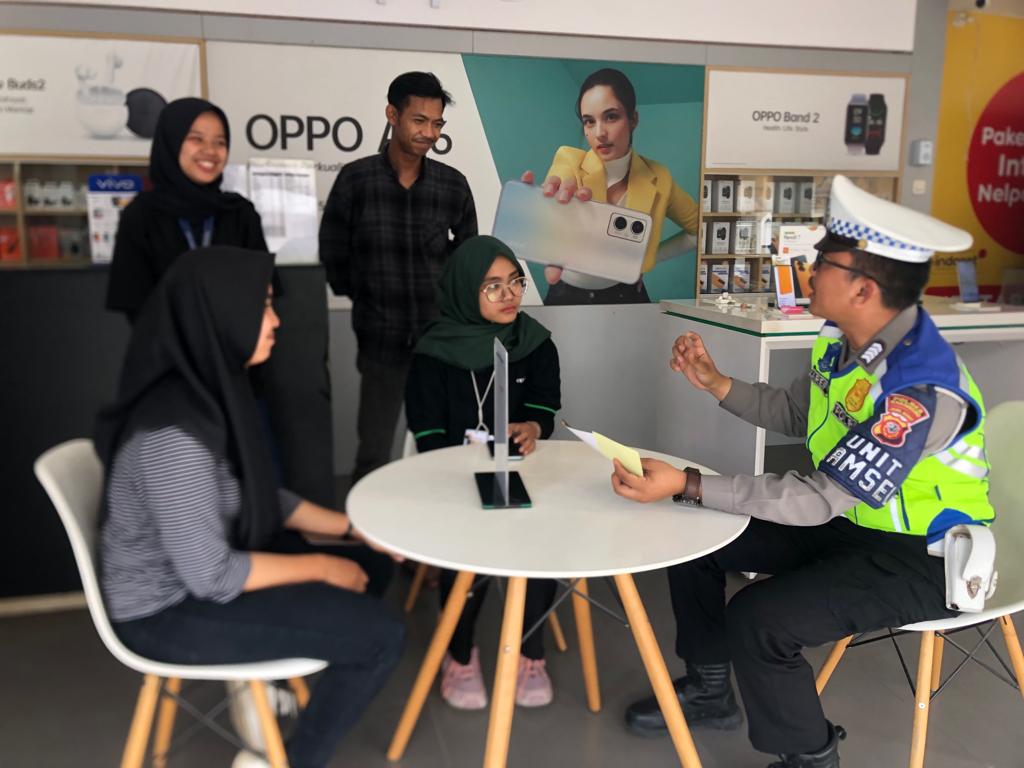 Jurus Jitu Satlantas Polres Karawang Sentuh Generasi Zet