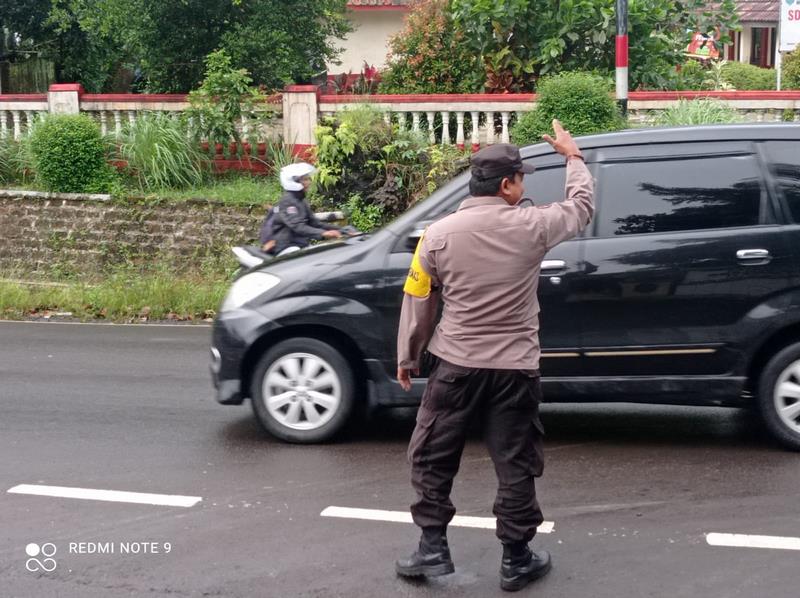 Ada Apa Anggota Lalulintas Personil Polsek Saketi Turun Ke Jalan