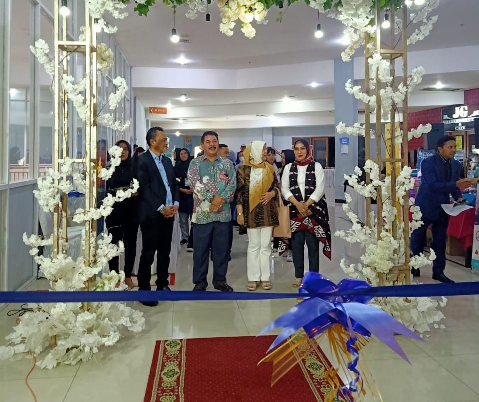 Kadis Parbud Kota Bekasi Buka Acara Bekasi Junction Bekasi Wedding Expo 2023