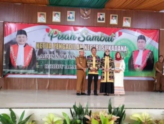 ACARA PISAH SAMBUT KETUA PENGADILAN NEGERI SUKADANA YANG DIHADIRI LANGSUNG BUPATI LAM-TIM BERJALAN LANCAR