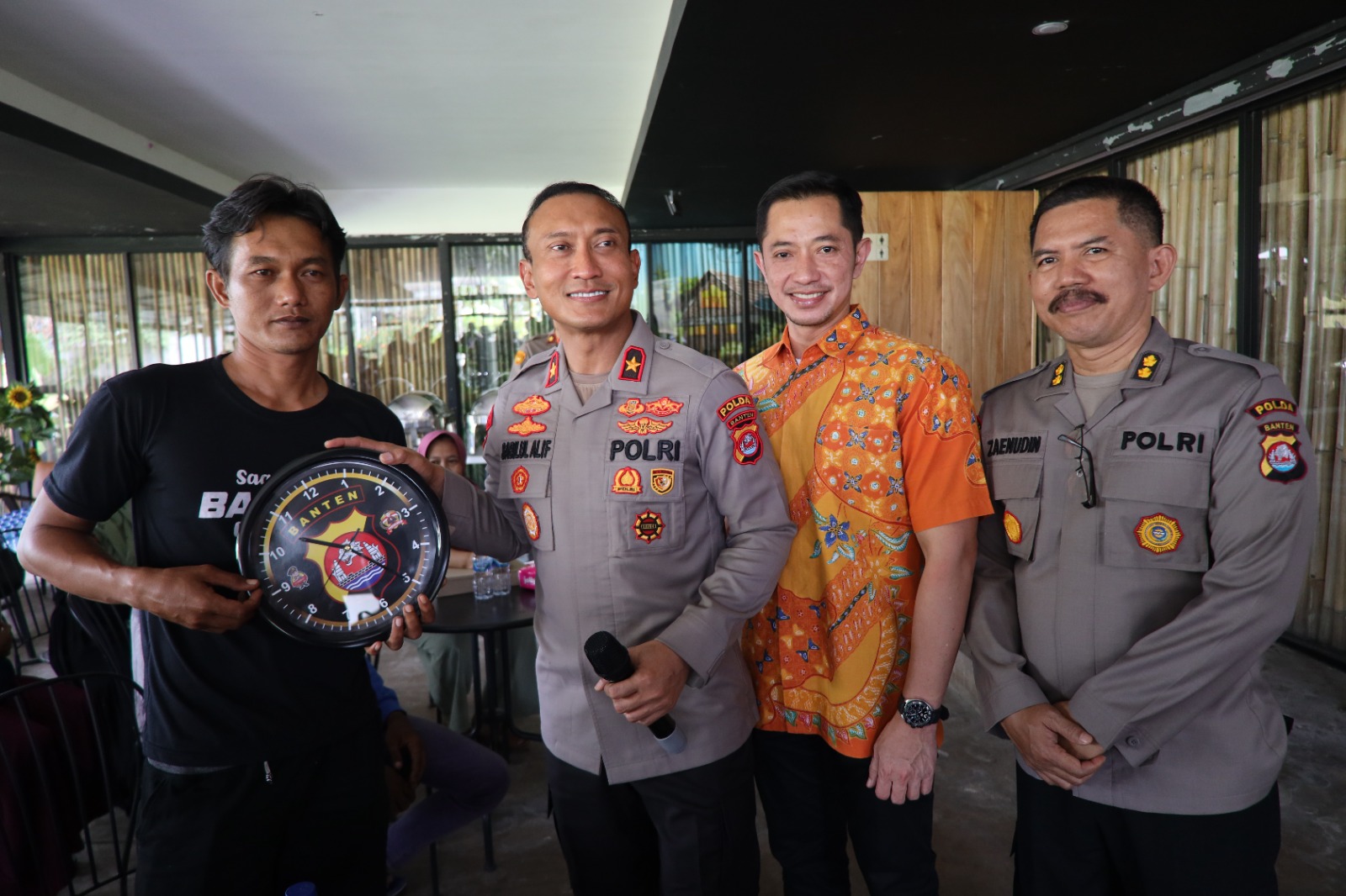 Melalui Jumat Curhat, Wakapolda Banten Mendengar Langsung Masukan dan Keluhan Masyarakat