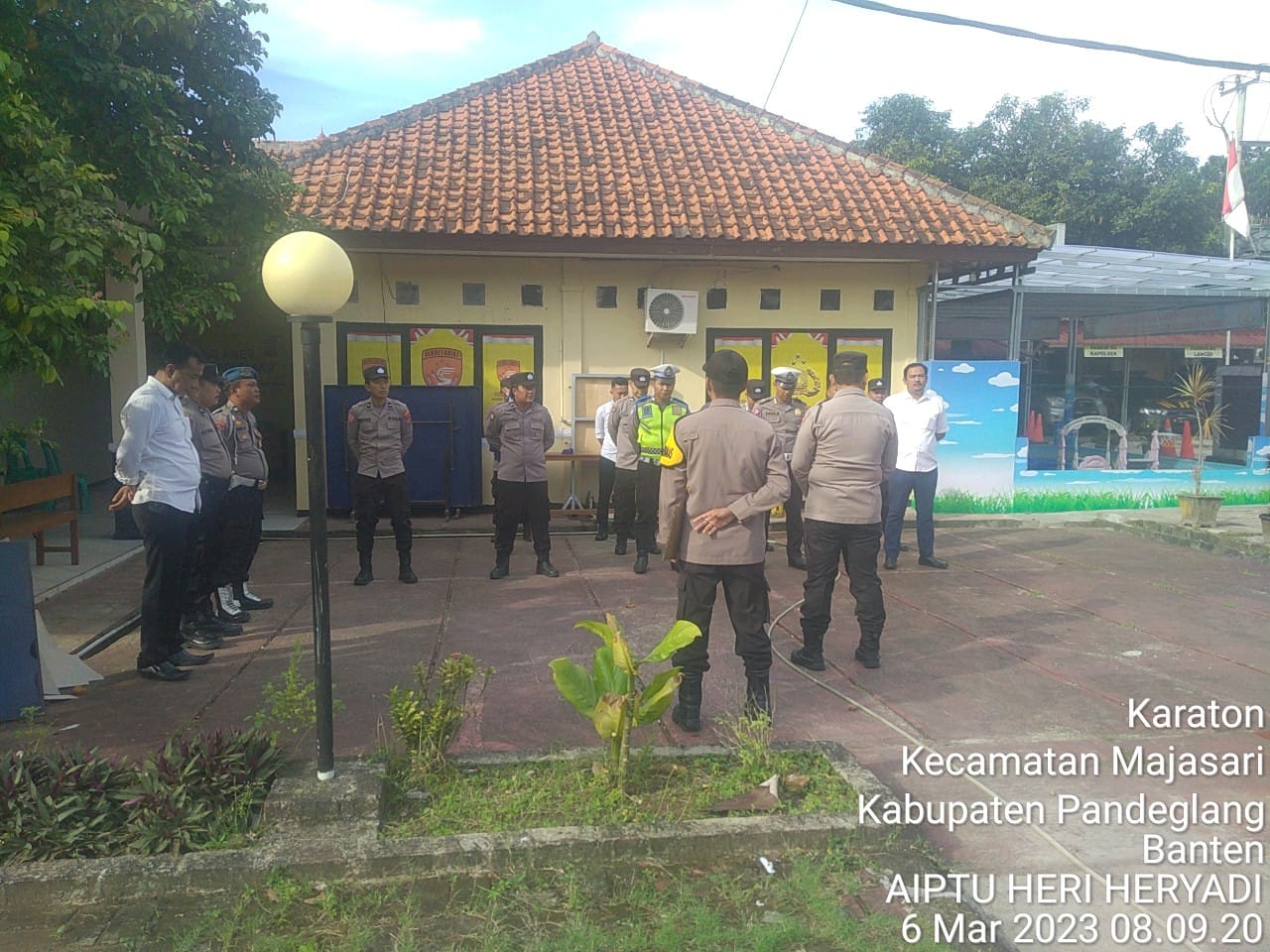 Kapolsek Pandeglang Pimpin Rutinitas Apel Pagi dan Kesiapan Anggota