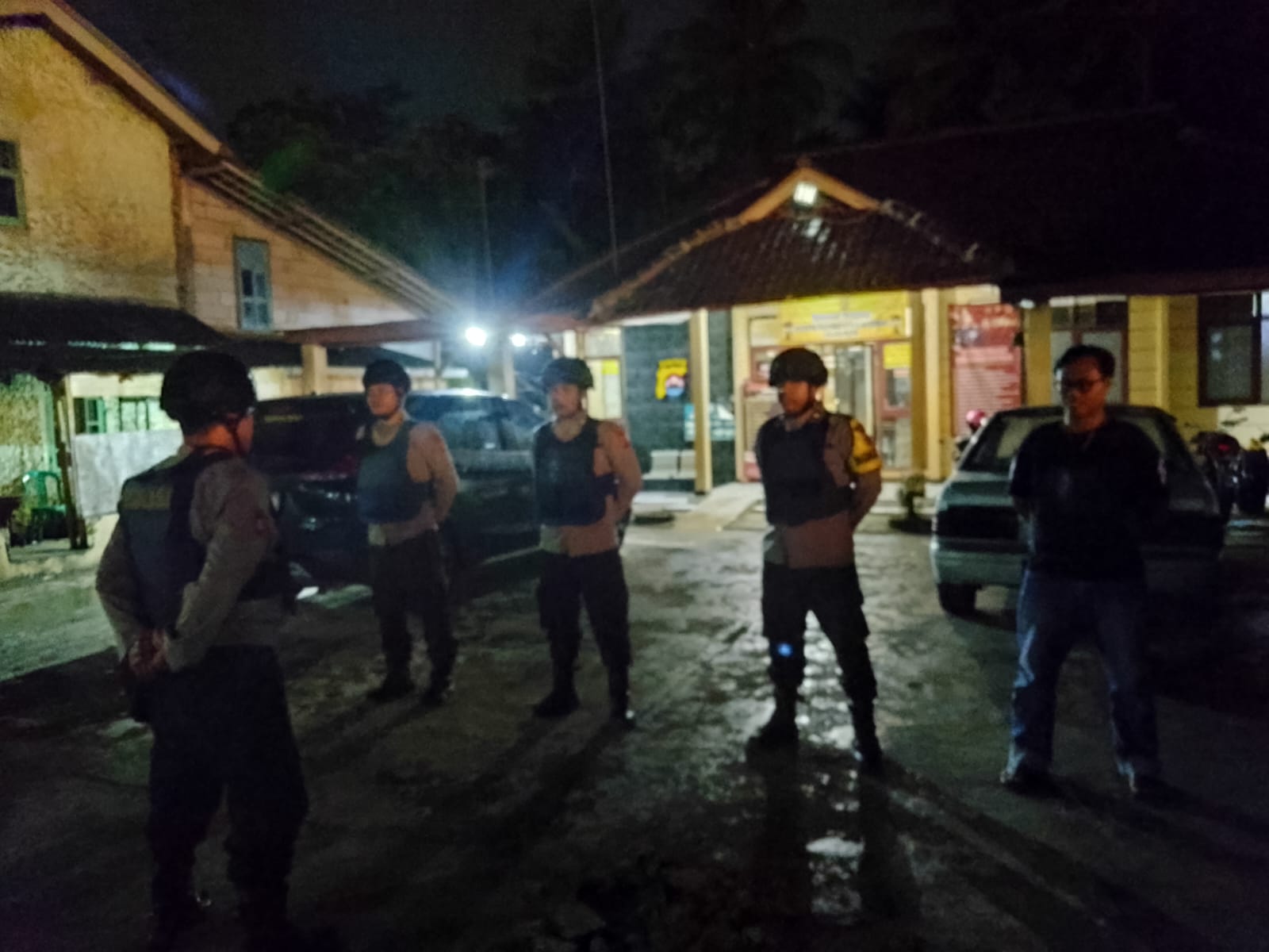 Mengantisipasi Gangguan Keamanan, Pawas Polsek Petir Polres Serang Gelar Sispam Mako