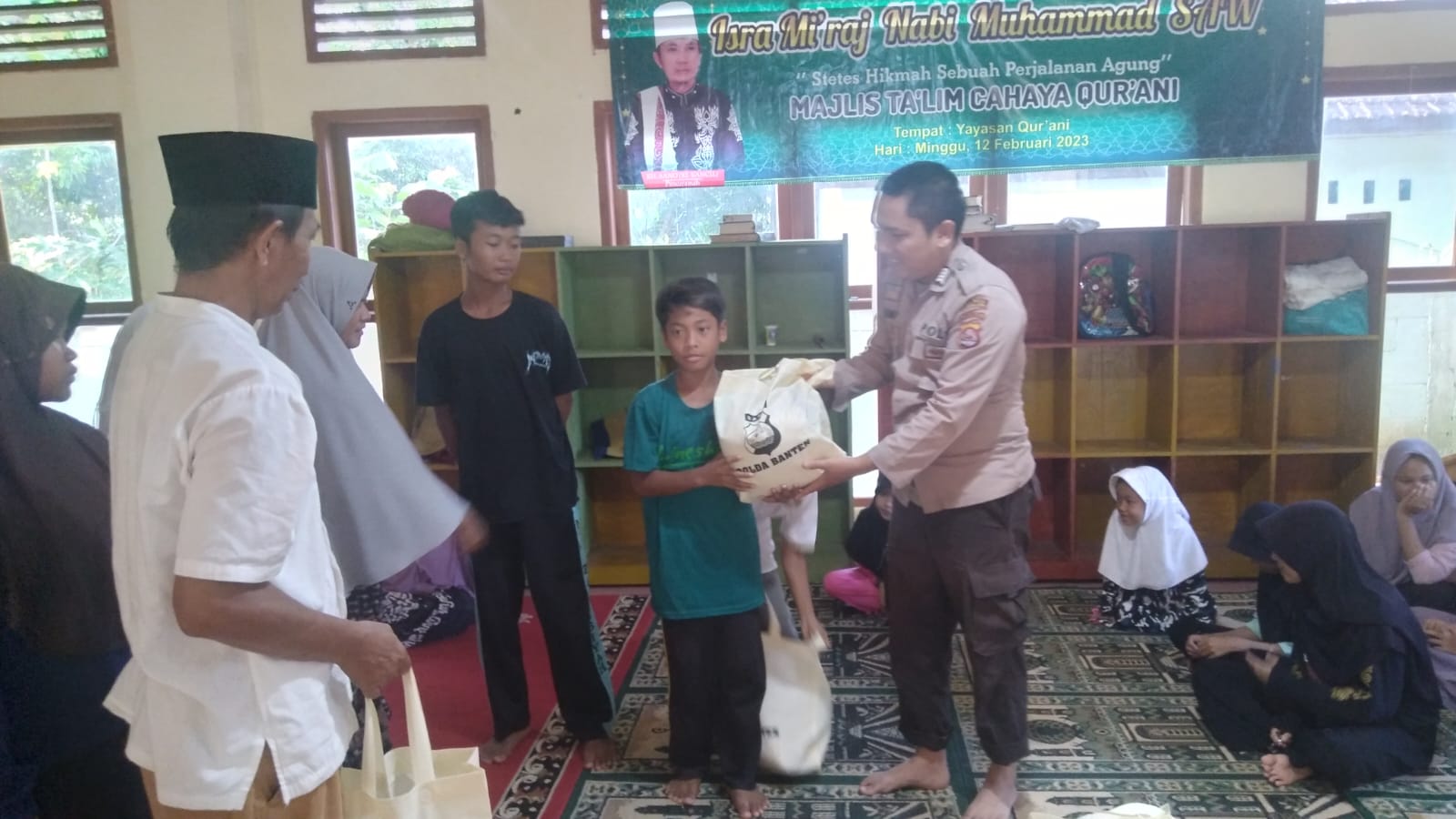 Polsek Pagelaran Laksanakan Penyaluran Bantuan dari Polres Pandeglang Untuk Anak Yatim Piatu