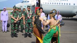 Panglima TNI Kunjungi Lanud Iswahjudi