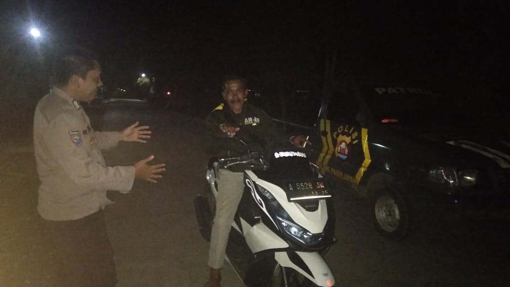 Demi Jaga Situasi Kamtibmas Anggota Polsek Pagelaran Rutin Lakukan Patroli