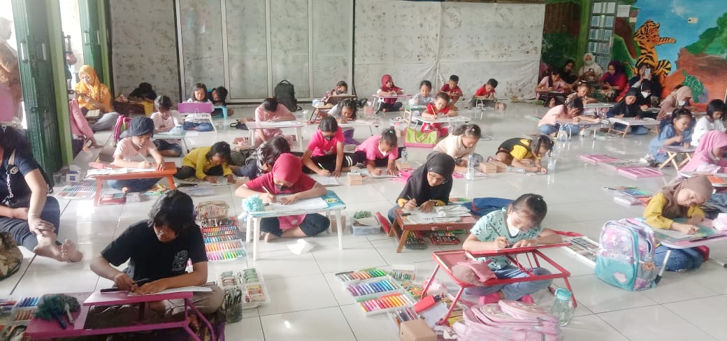 Peringati Hari Buku Sedunia,Media Oline biro Pelitanusantara.com Sragen Gelar Lomba Mewarnai 