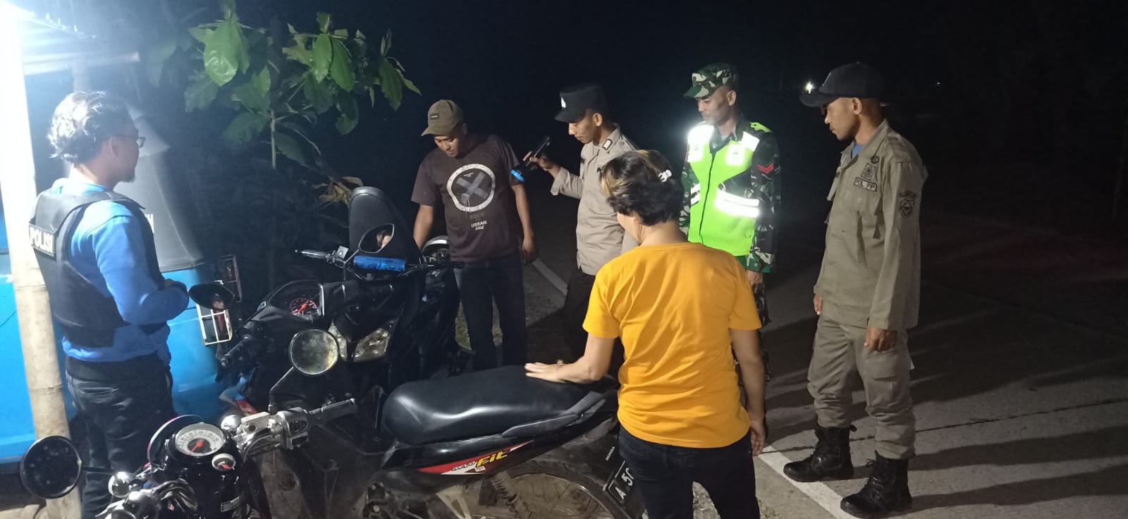 Polsek Cimanggu dan TNI Serta Instansi Terkait Lainnya Satpol-PP Kecamatan Cimanggu Laksanakan Giat Operasi Pekat