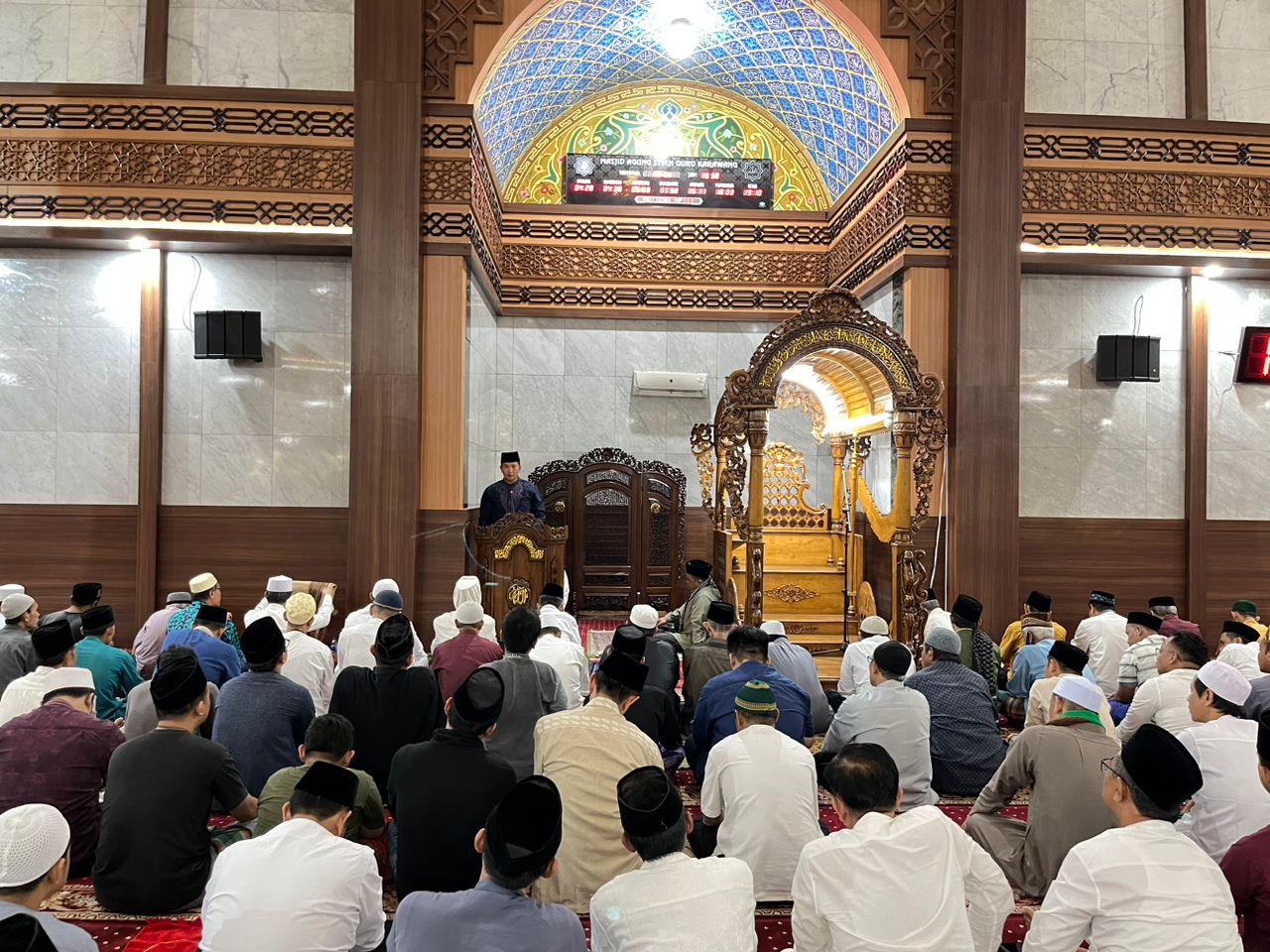 Tarawih Perdana, Kapolres Karawang Sampaikan Maklumat Kepatuhan Masyarakat Pada Bulan Suci Ramadhan
