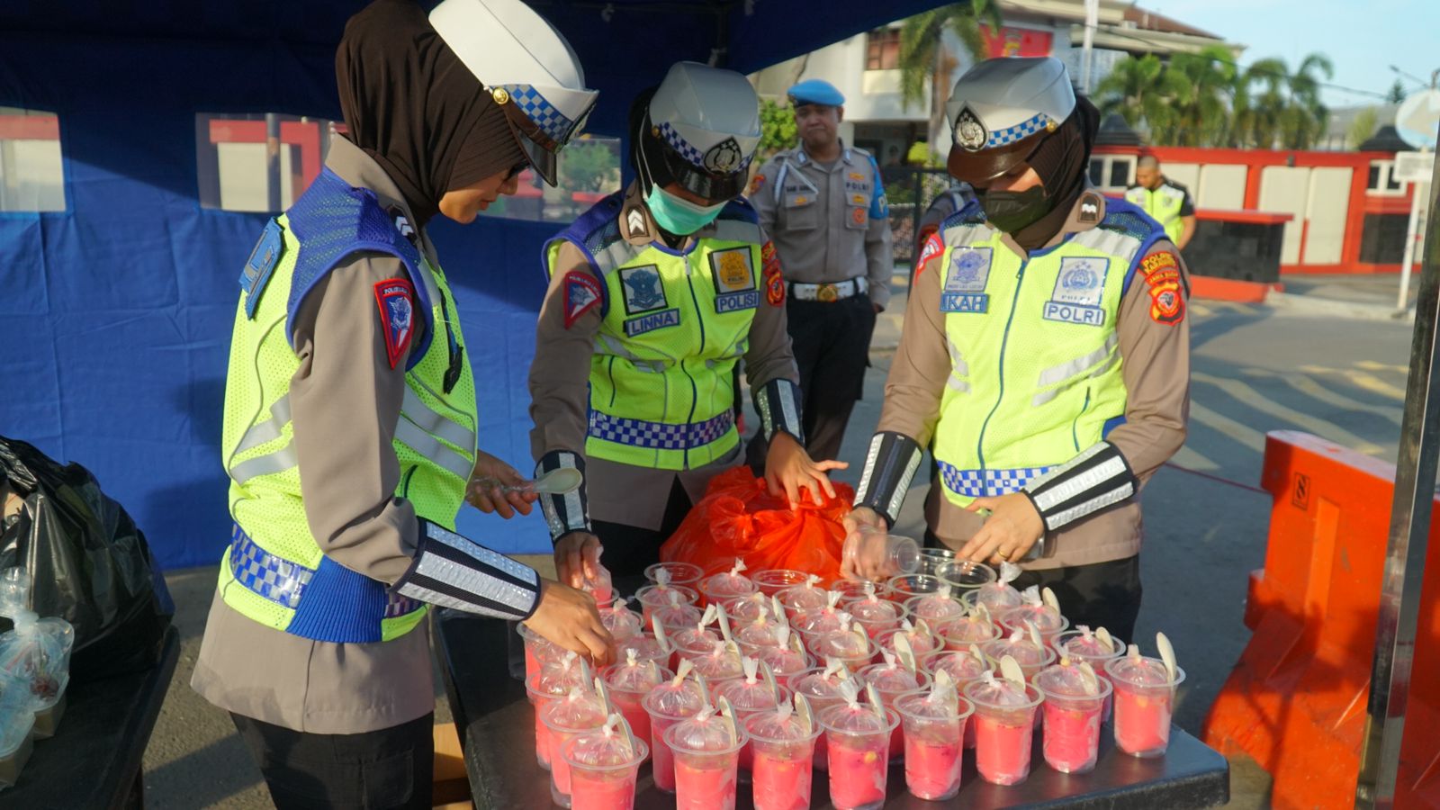 Turun Kejalan Ini Yang Dilakukan Polres Karawang Dihari Pertama Ramadhan