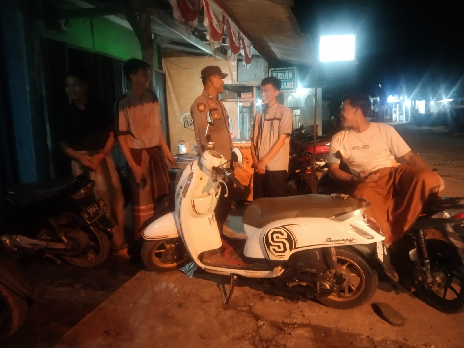 Cegah Perang Sarung Humas Polsek Cimanggu Himbau Remaja Mesjid
