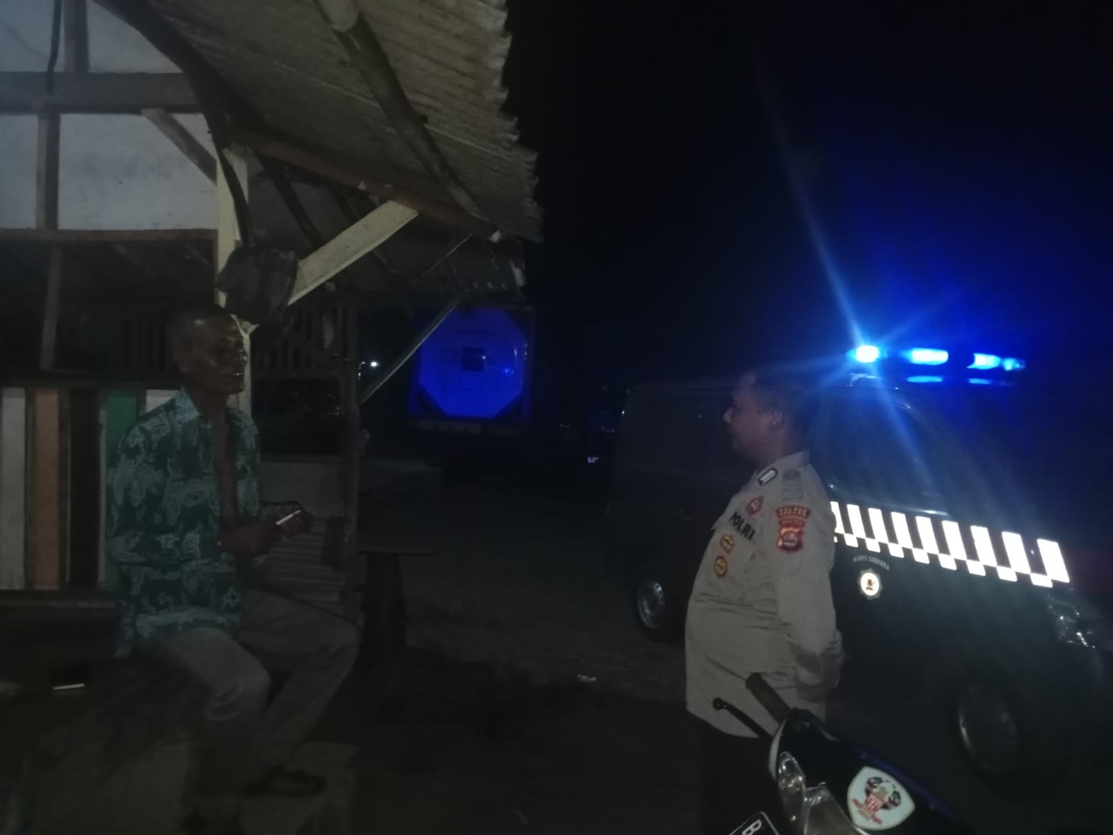 Blue Light Patrol Samapta Polsek Petir Polres Serang Melaksanakan Patroli Dialogis KRYD Menjaga Kenyamanan Bulan Suci Ramadhan