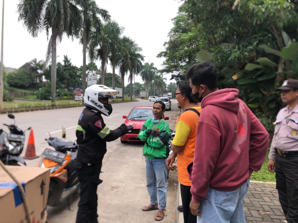Jurus Humanis Satlantas Polres Karawang saat Patroli Prekat Dialogis