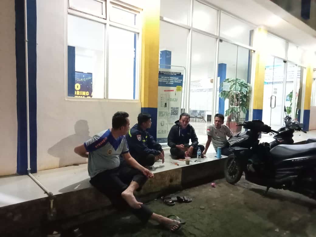 Anggota Polsek Pagelaran Rutin Lakukan Patroli Di Jam Rawan Guna Antisipasi Ganguan Kamtibmas