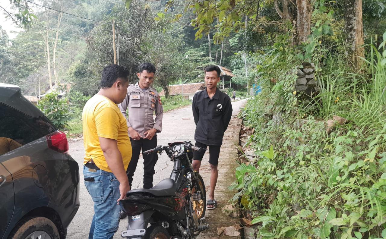 Nekat Pake Knalpot Bising Polsek Tegalwaru Polres Karawang  Tindak Tegas