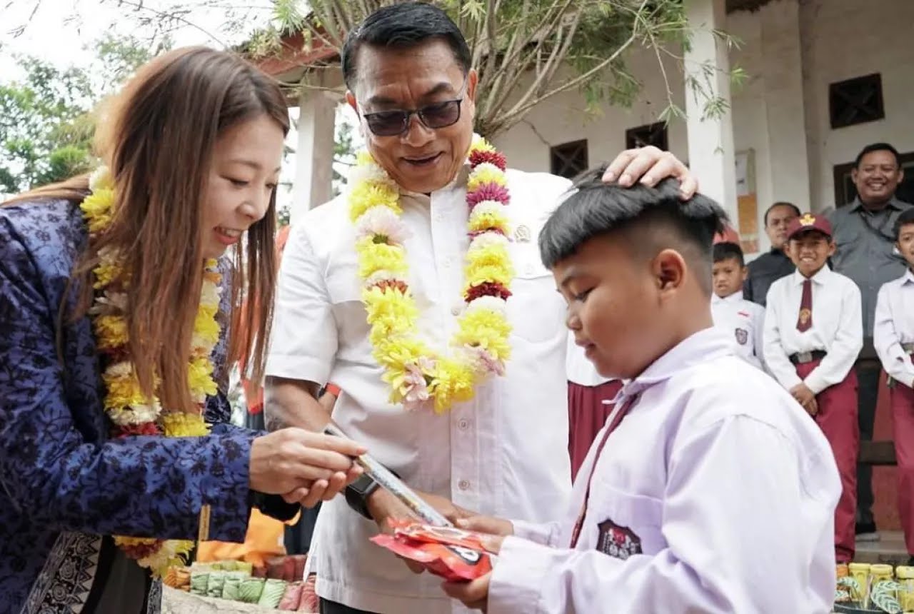 Yayasan Koes Moeldoko Menggandeng Sakuranesia Society Membantu Pendidikan Anak-Anak Sekolah di Cianjur