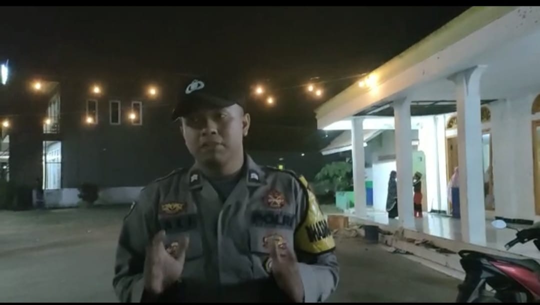 Pengamanan Shalat Tarawih Oleh Anggota Polsek Petir Polres Serang