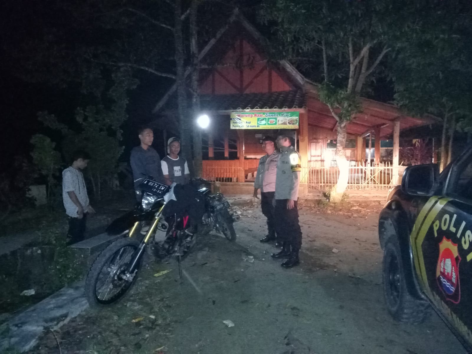 Antisipasi GKTM Di Bulan Suci Ramadhan 1444 H, Jajaran Personel Polsek Mancak Polres Cilegon  Gelar Patroli Blue Light