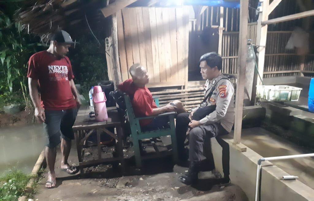 Polsek Saketi lakukan Patroli Rutin Malam Hari Antisipasi Gangguan Keamanan.