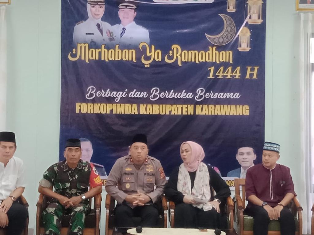 Polres Karawang Bersama Forkopimda Berbagi Dan Buka Puasa Di Panti Werda