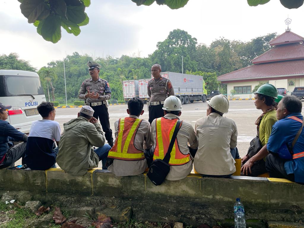 Satuan Lalu Lintas Polres Karawang Yuk! Sama-sama Kita Tertib di Jalan Raya, Kapan Lagi