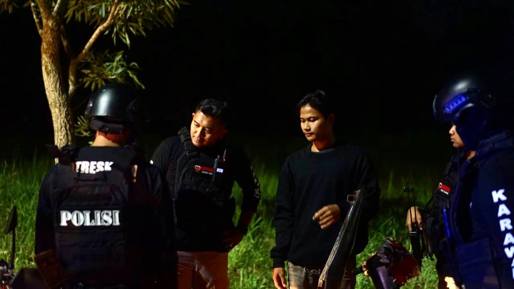 Aksi Tim Sanggabuana Polres Karawang Demi Mencegah Tindak Kejahatan Malam