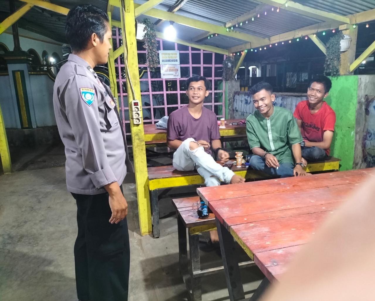 Patroli Malam, Polsek Pagelaran Beri Himbauan Kepada Pemuda dan Masyarakat