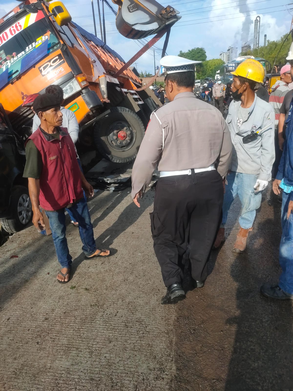 Respon Cepat Unit Laka Lantas Polres Cilegon Datangi TKP Laka Lantas