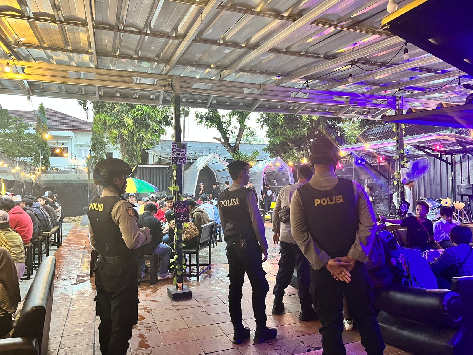 Anggota Dalmas Polres Karawang Hapus Akun, Photo dan Vidio Di Hp Pelajar