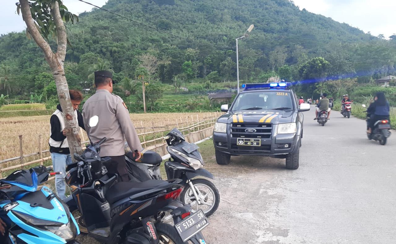 Kepolisian Sektor Tegalwaru Polres Karawang Razia Knalpot Berisik