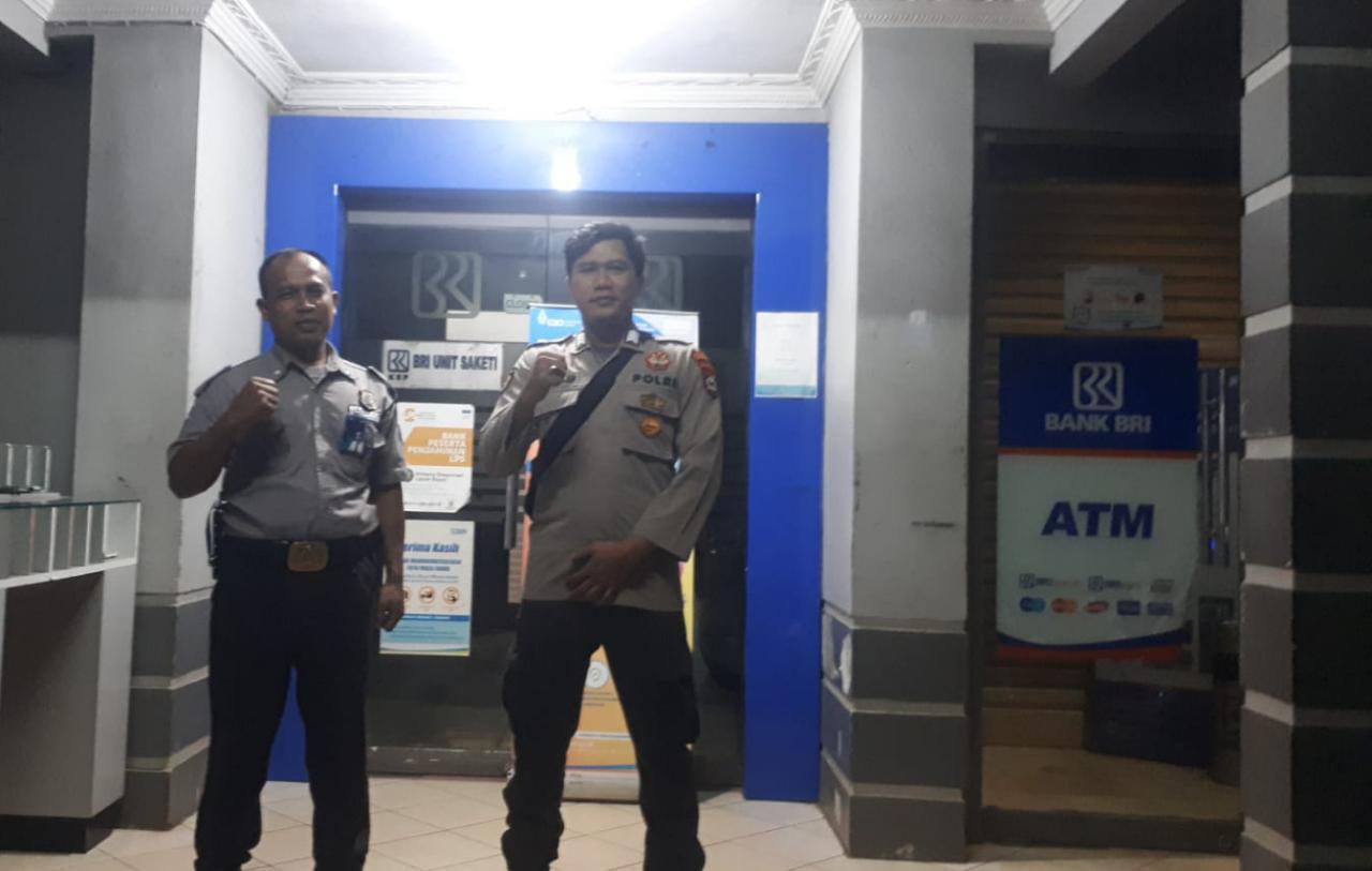Guna Cegah Terjadinya Gangguan Kamtibmas Polsek Saketi laksanakan Patroli 