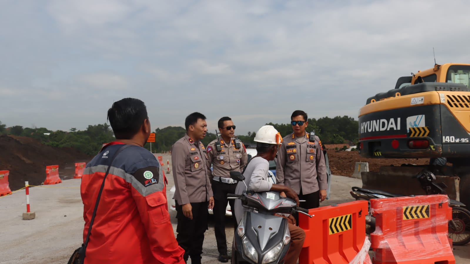 Pastikan Kelancaran Arus Mudik, Kapolres Cek Jalur Japek II 