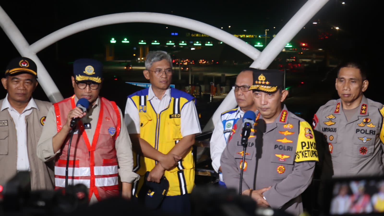 Kondisi Arus Mudik, Menteri Perhubungan Budi Karya Sumadi Berikan Apresiasi Kepada Polri