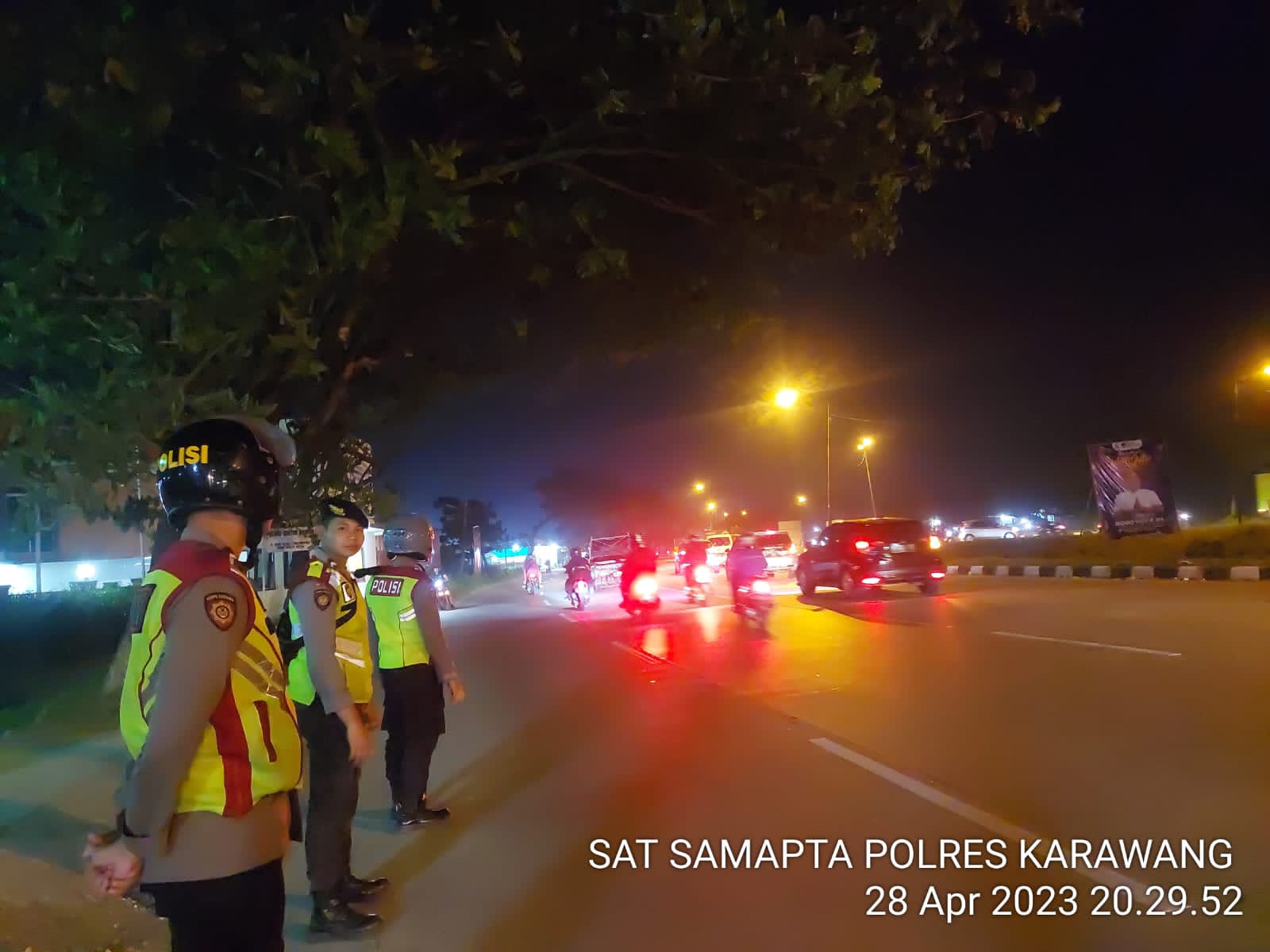 Ini Yang Di Lakukan Tim Patroli Sat Samapta Polres Karawang