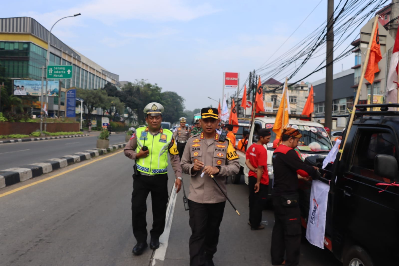 Kawal Keberangkatan Massa Buruh, Polres Metro Tangerang Kota Terjunkan 425 Personel Gabungan