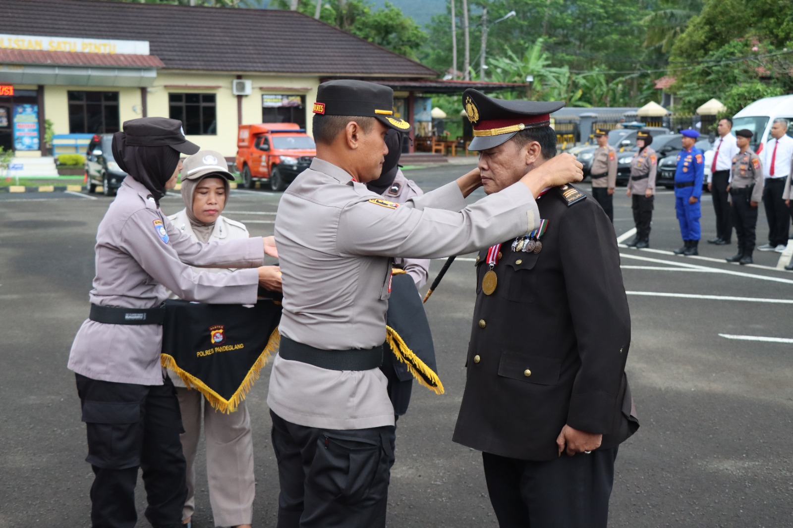 Pimpin Wisuda Purna Bakti, Kapolres: Tetap Jalin Silaturahmi