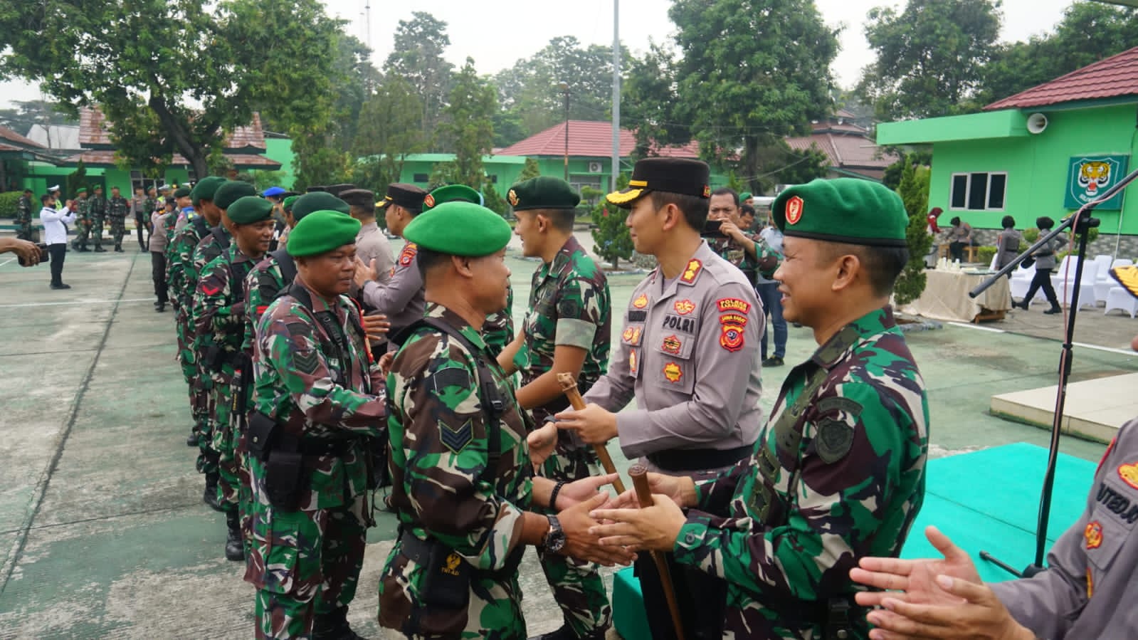 Kokohkan Sinergitas TNI-Polri Dengan Silaturahmi Dan Halal Bihalal