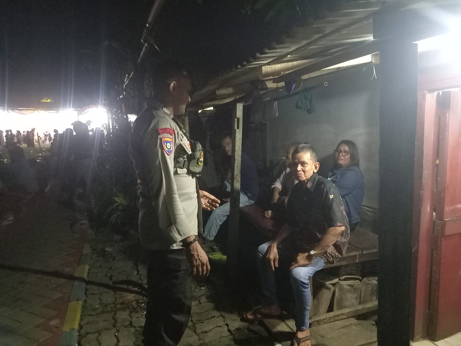 Polsek Carita Laksanakan Patroli Malam Antisipasi Ganguan Kamtibmas
