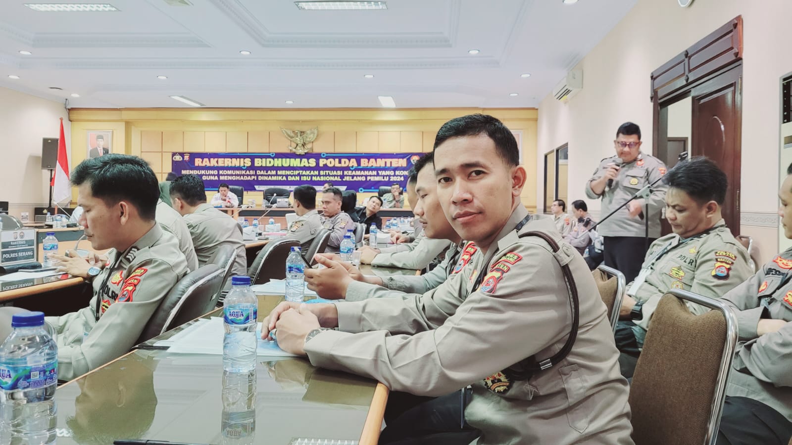 Bidhumas Polda Banten Mengadakan Rakernis, Kasihumas Polsek Menes Turut Hadir