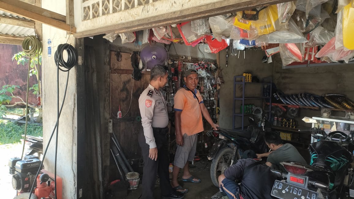 Kedepankan Layanan Terhadap Masyarakat Personil Polsek Air Besar Tingkatkan Patroli